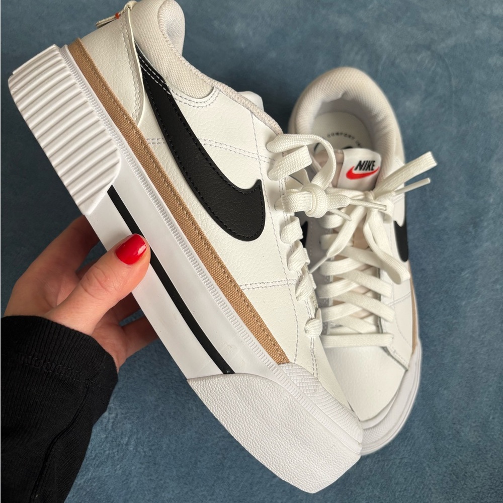 Nike White and Black Sneakers with Tan Accents